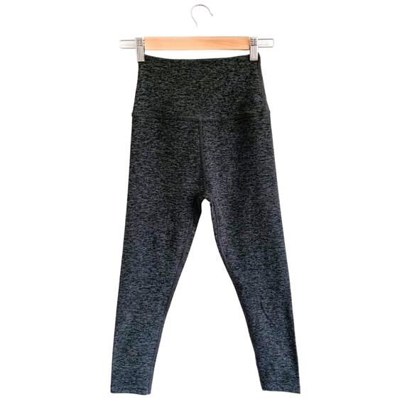 Beyond Yoga NEW Spacedye Walk and Talk High Waisted Capri Legging Grey Small - Picture 1 of 5